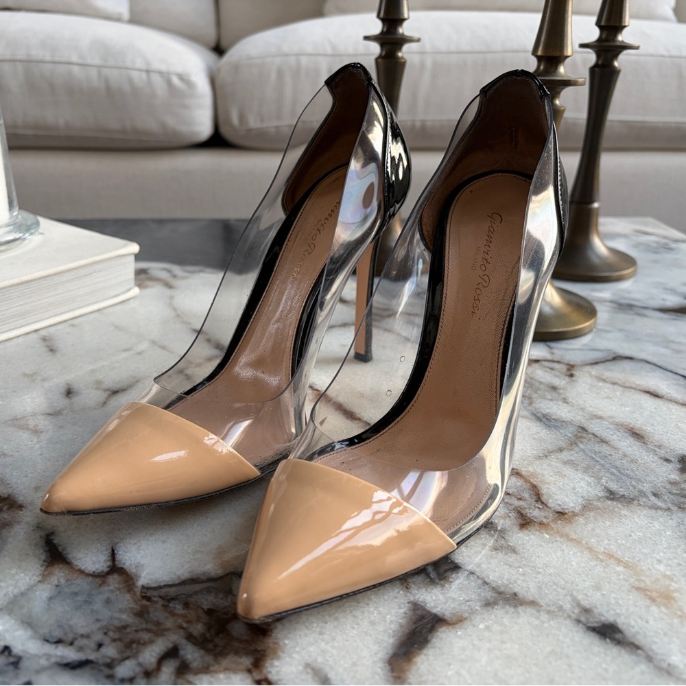Gianvito Rossi
PVC D'Orsay Pumps